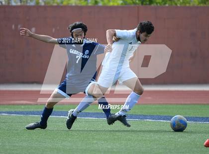 Thumbnail 1 in Arroyo @ Gabrielino photogallery.