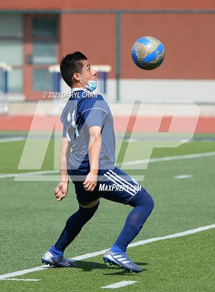Thumbnail 1 in Arroyo @ Gabrielino photogallery.