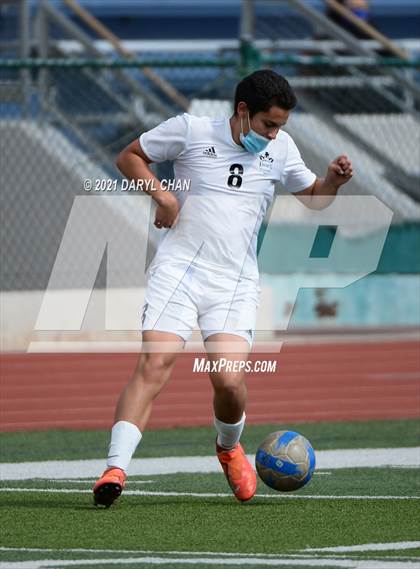 Thumbnail 3 in Arroyo @ Gabrielino photogallery.