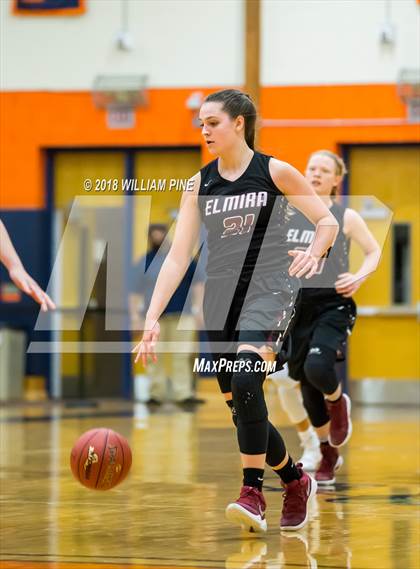 Thumbnail 3 in Elmira vs. Kingston (NYSPHSAA Class AA Regional Semifinal) photogallery.
