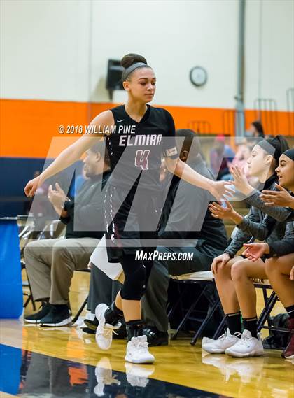 Thumbnail 3 in Elmira vs. Kingston (NYSPHSAA Class AA Regional Semifinal) photogallery.
