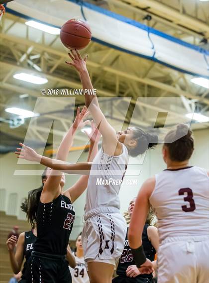 Thumbnail 2 in Elmira vs. Kingston (NYSPHSAA Class AA Regional Semifinal) photogallery.
