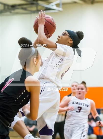 Thumbnail 1 in Elmira vs. Kingston (NYSPHSAA Class AA Regional Semifinal) photogallery.