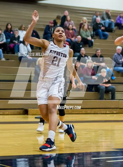 Thumbnail 3 in Elmira vs. Kingston (NYSPHSAA Class AA Regional Semifinal) photogallery.
