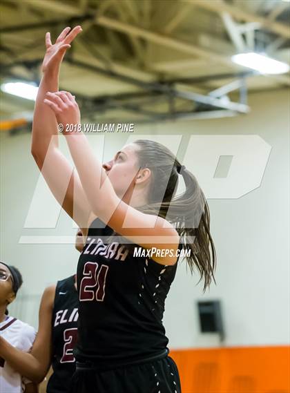 Thumbnail 1 in Elmira vs. Kingston (NYSPHSAA Class AA Regional Semifinal) photogallery.