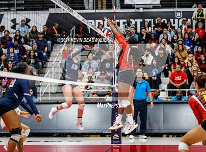 Thumbnail 2 in Taft vs. Venice (CIF LA City Section Open Division Championship) photogallery.