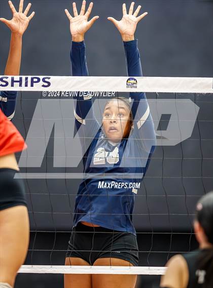 Thumbnail 1 in Taft vs. Venice (CIF LA City Section Open Division Championship) photogallery.