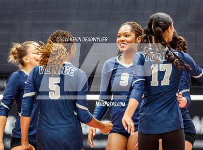 Thumbnail 3 in Taft vs. Venice (CIF LA City Section Open Division Championship) photogallery.