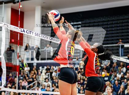 Thumbnail 2 in Taft vs. Venice (CIF LA City Section Open Division Championship) photogallery.