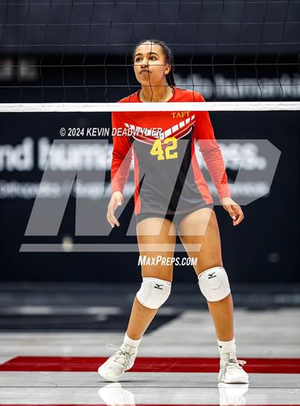 Thumbnail 1 in Taft vs. Venice (CIF LA City Section Open Division Championship) photogallery.