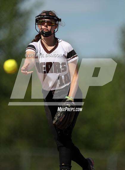 Thumbnail 1 in Northwestern Regional vs. Stonington (CIAC Class M Quarterfinal) photogallery.