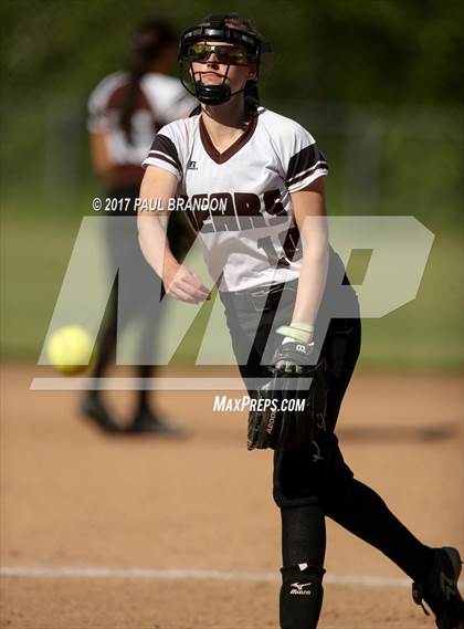Thumbnail 1 in Northwestern Regional vs. Stonington (CIAC Class M Quarterfinal) photogallery.