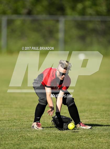 Thumbnail 3 in Northwestern Regional vs. Stonington (CIAC Class M Quarterfinal) photogallery.