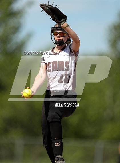 Thumbnail 1 in Northwestern Regional vs. Stonington (CIAC Class M Quarterfinal) photogallery.