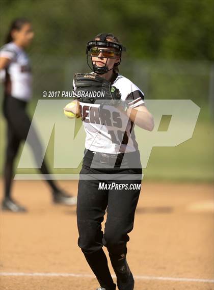Thumbnail 2 in Northwestern Regional vs. Stonington (CIAC Class M Quarterfinal) photogallery.
