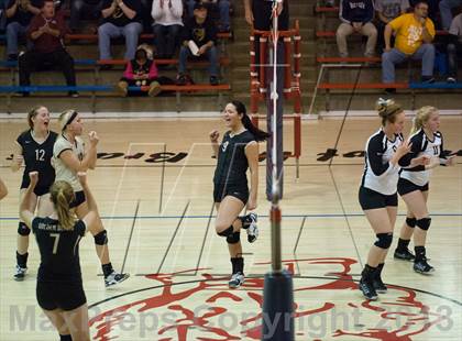 Thumbnail 2 in Shelbyville vs Beech Grove (IHSAA 3A Sectional Round 1) photogallery.