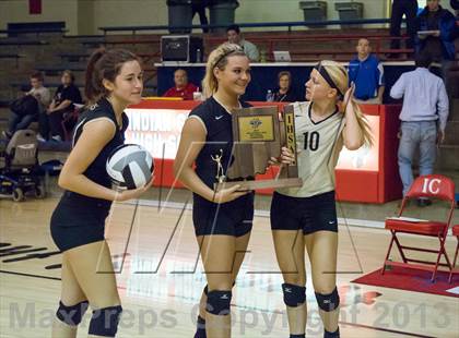 Thumbnail 2 in Shelbyville vs Beech Grove (IHSAA 3A Sectional Round 1) photogallery.