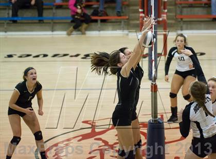 Thumbnail 3 in Shelbyville vs Beech Grove (IHSAA 3A Sectional Round 1) photogallery.