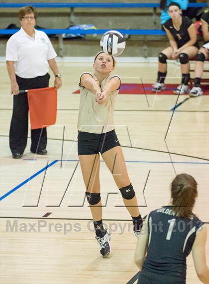Thumbnail 1 in Shelbyville vs Beech Grove (IHSAA 3A Sectional Round 1) photogallery.