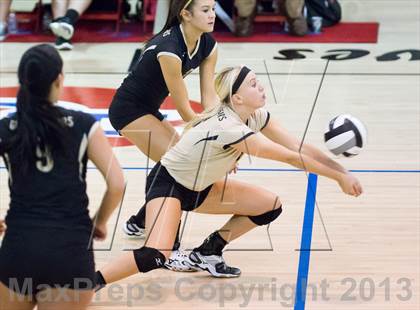 Thumbnail 3 in Shelbyville vs Beech Grove (IHSAA 3A Sectional Round 1) photogallery.