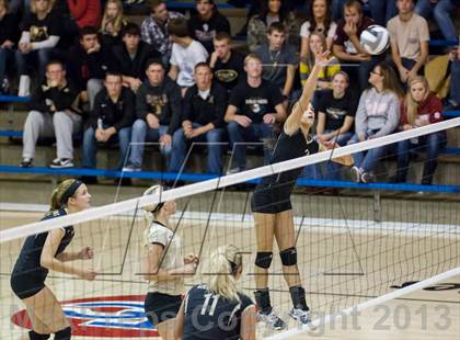 Thumbnail 2 in Shelbyville vs Beech Grove (IHSAA 3A Sectional Round 1) photogallery.