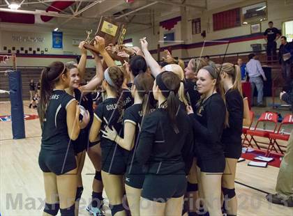Thumbnail 3 in Shelbyville vs Beech Grove (IHSAA 3A Sectional Round 1) photogallery.