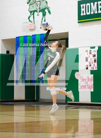 Thumbnail 2 in Bishop Ludden vs Jordan Elbridge photogallery.