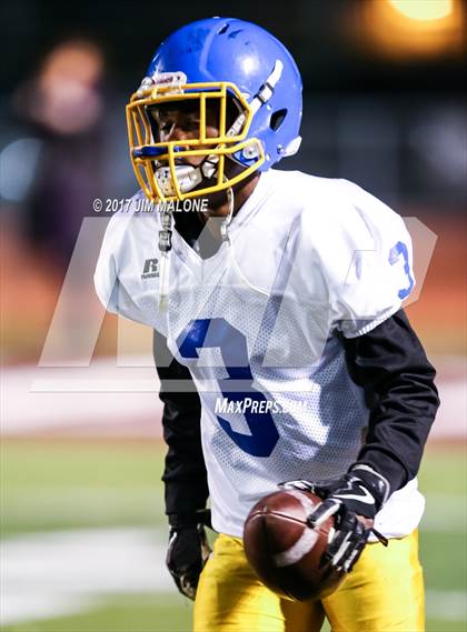 Thumbnail 3 in San Leandro vs. Foothill (CIF-NCS D1-Quarterfinals) photogallery.