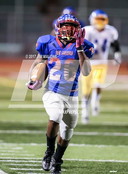 Thumbnail 2 in San Leandro vs. Foothill (CIF-NCS D1-Quarterfinals) photogallery.