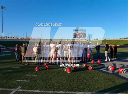 Thumbnail 2 in Durango vs. Roosevelt (CHSAA 3A State Championship) photogallery.