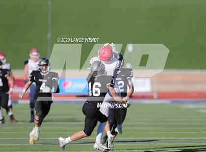 Thumbnail 2 in Durango vs. Roosevelt (CHSAA 3A State Championship) photogallery.