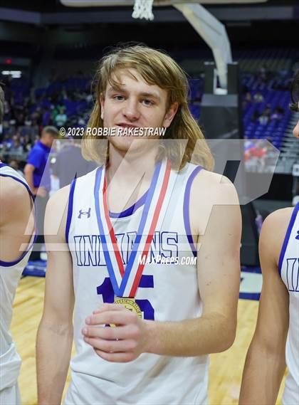 Thumbnail 2 in Lipan vs. LaPoynor (UIL 2A Basketball State Final Medal Ceremony) photogallery.