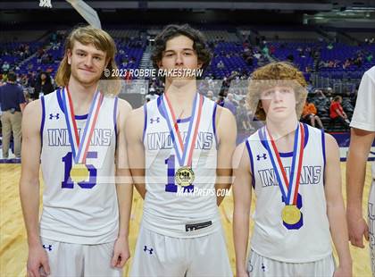 Thumbnail 1 in Lipan vs. LaPoynor (UIL 2A Basketball State Final Medal Ceremony) photogallery.
