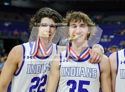 Thumbnail 1 in Lipan vs. LaPoynor (UIL 2A Basketball State Final Medal Ceremony) photogallery.
