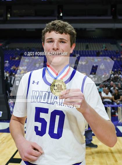 Thumbnail 1 in Lipan vs. LaPoynor (UIL 2A Basketball State Final Medal Ceremony) photogallery.