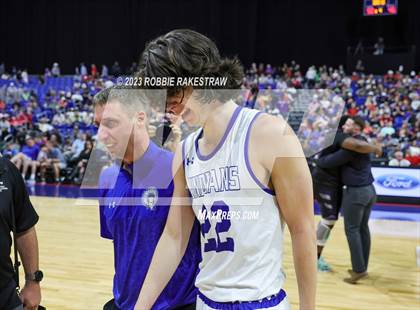 Thumbnail 2 in Lipan vs. LaPoynor (UIL 2A Basketball State Final Medal Ceremony) photogallery.
