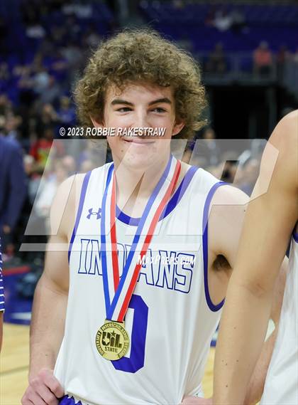 Thumbnail 3 in Lipan vs. LaPoynor (UIL 2A Basketball State Final Medal Ceremony) photogallery.