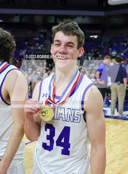 Thumbnail 3 in Lipan vs. LaPoynor (UIL 2A Basketball State Final Medal Ceremony) photogallery.