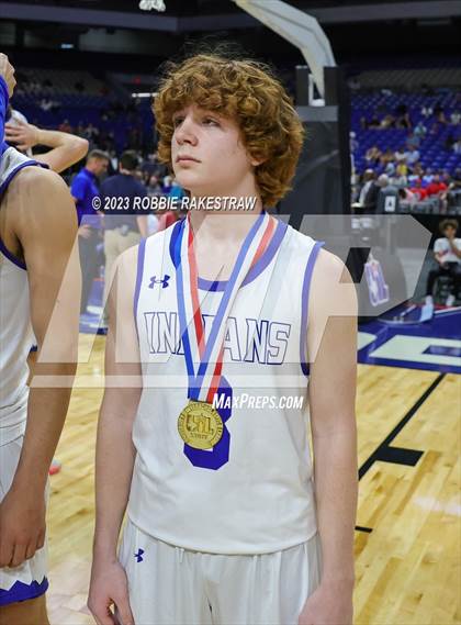 Thumbnail 2 in Lipan vs. LaPoynor (UIL 2A Basketball State Final Medal Ceremony) photogallery.