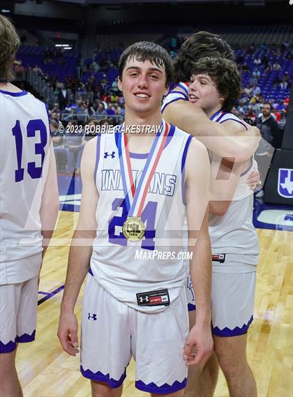 Thumbnail 2 in Lipan vs. LaPoynor (UIL 2A Basketball State Final Medal Ceremony) photogallery.