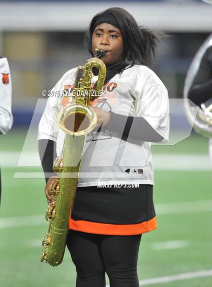 Thumbnail 1 in Refugio vs. Crawford (UIL 2A Division 1 Final) photogallery.