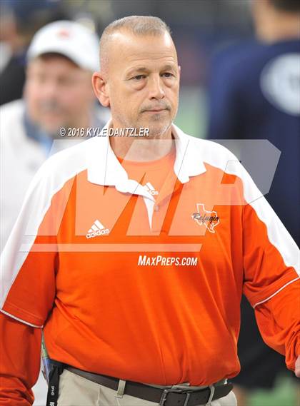 Thumbnail 1 in Refugio vs. Crawford (UIL 2A Division 1 Final) photogallery.