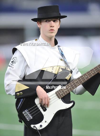 Thumbnail 1 in Refugio vs. Crawford (UIL 2A Division 1 Final) photogallery.
