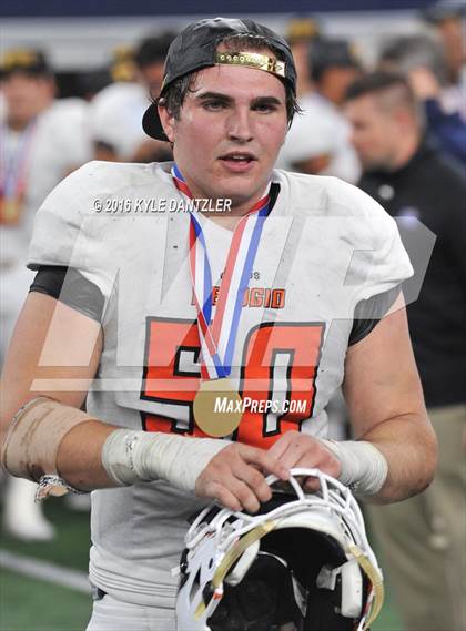 Thumbnail 3 in Refugio vs. Crawford (UIL 2A Division 1 Final) photogallery.