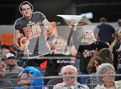 Thumbnail 2 in Refugio vs. Crawford (UIL 2A Division 1 Final) photogallery.