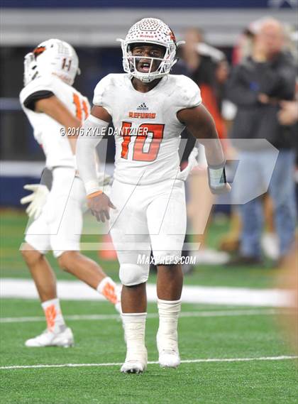Thumbnail 2 in Refugio vs. Crawford (UIL 2A Division 1 Final) photogallery.