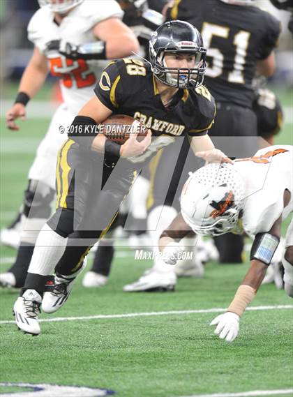 Thumbnail 3 in Refugio vs. Crawford (UIL 2A Division 1 Final) photogallery.