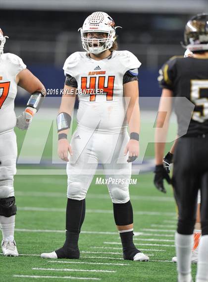 Thumbnail 2 in Refugio vs. Crawford (UIL 2A Division 1 Final) photogallery.