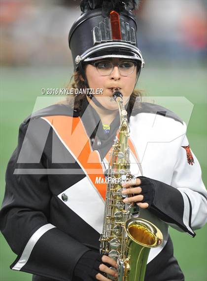 Thumbnail 1 in Refugio vs. Crawford (UIL 2A Division 1 Final) photogallery.