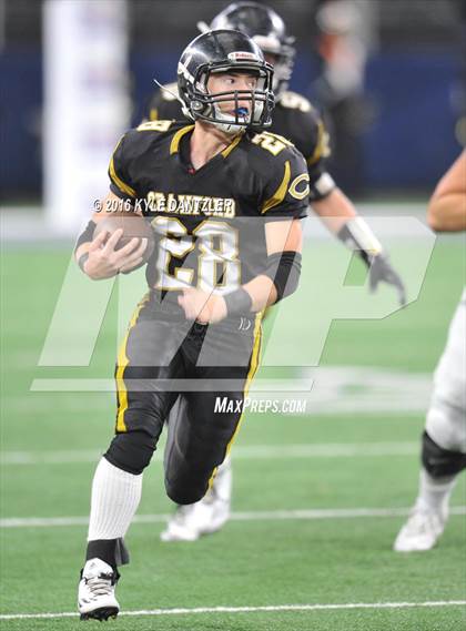Thumbnail 3 in Refugio vs. Crawford (UIL 2A Division 1 Final) photogallery.